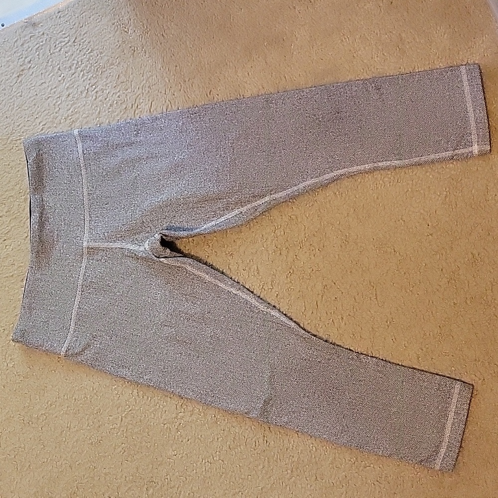 Lululemon wunder under crop